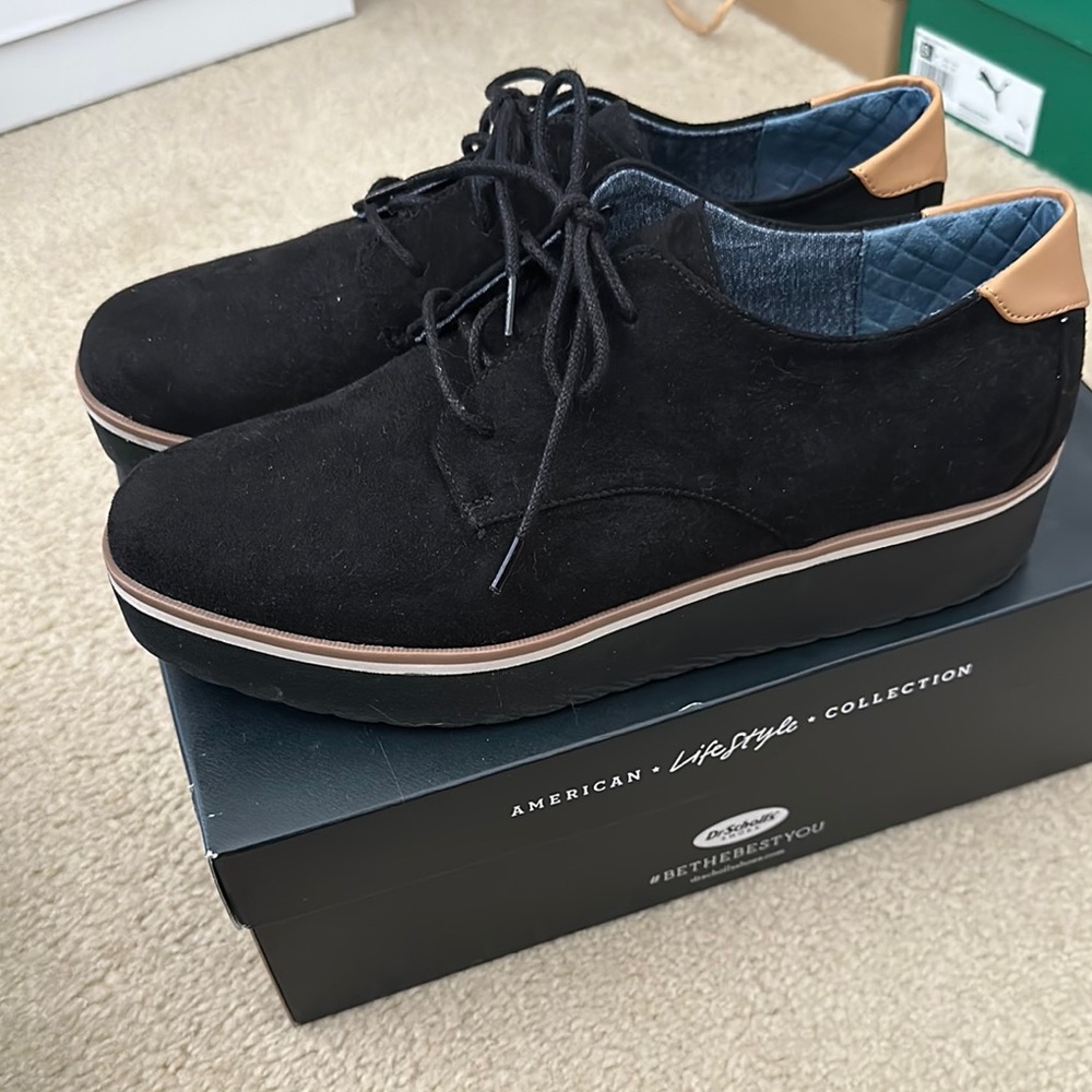 Dr.Scholl’s dress black suede oxfords